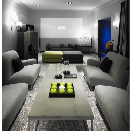 Sleeps 10 Pool Air Con Wifi Villa